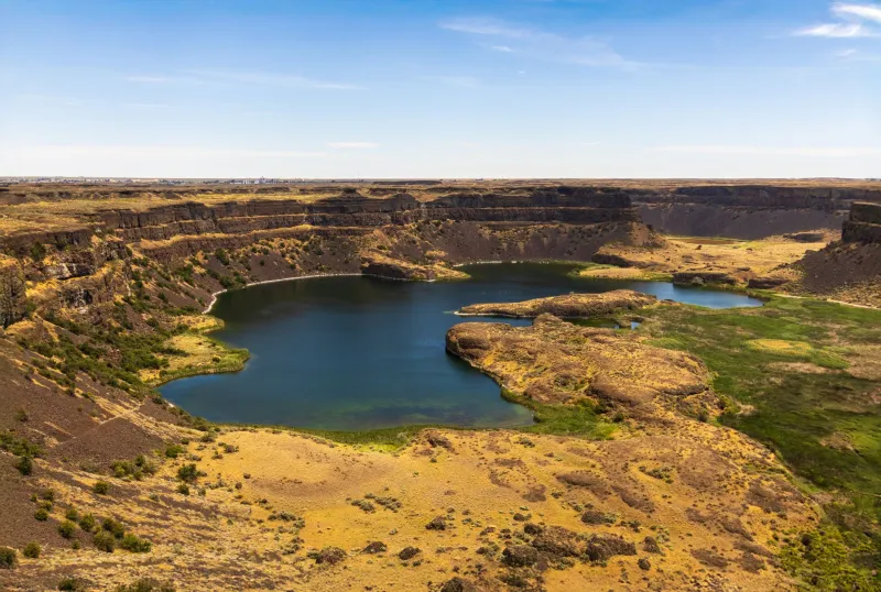 Not All Skies Are Equal: The Science of Why Meteorites Favor Certain American Regions
